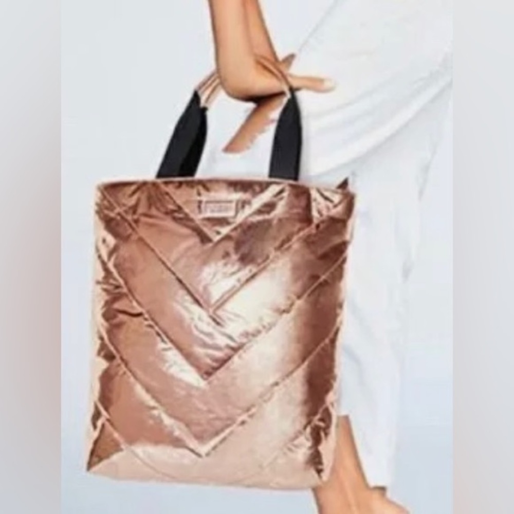 VICTORIA’S SECRET ROSE GOLD METALLIC TOTE BAG